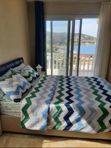 Karaburunda Deniz Manzaralı Ferah Dubleks Villa