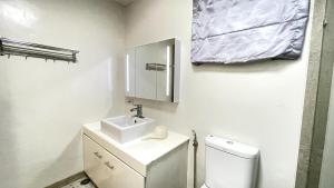 Pico de Loro 2BR Spacious Modern Zen with Lagoon View