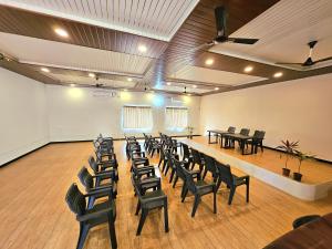 Hampi Leo Dreams Resort