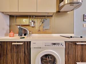 Warm Stay 1 Min from Gangnam