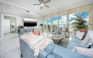 Phoenix Gulf Towers 2707 condo