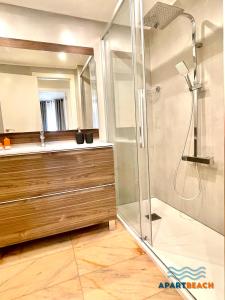 APARTBEACH y SANCHO ABARCA PRIVILEGE