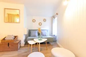 AU PETIT SOMMET 2 - Appartement centre ville 35M2 - Trenney