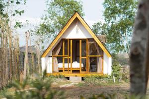 Surf & Yoga Retreats Lombok