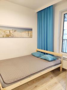 Apartament Kapitalny przy porcie w Kołobrzegu z rowerownią i placem zabaw