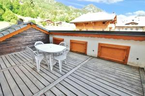 Appartement lumineux à La Chapelle-dAbondance, vue montagne.