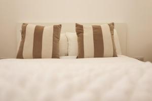 Relax in Pontcanna 1BR with Parking