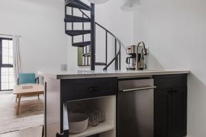 Blueground Gramercy Park AC elevator nr park NYC-1691