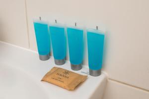 Stay with Friends in Warsaw Apartment by BookingHost