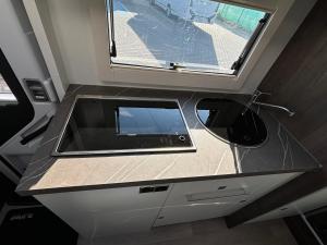 Wypożyczalnia Kamperów Lubelskie ! Wąski i kompaktowy Benimar Yrteo 861