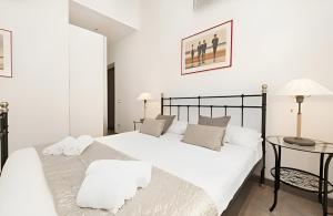 Ungaretti Vatican Apartment