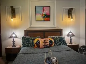 Elegant Retreat 102 Studio Apartment - Upper Topa