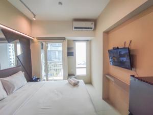 Simple and Restful Studio at Tanglin Supermall Mansion Apartment By Travelio