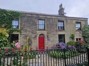 Pass the Keys Birch Hall Characterful Cottage Sleeps 8 & Pets - Birch Vale