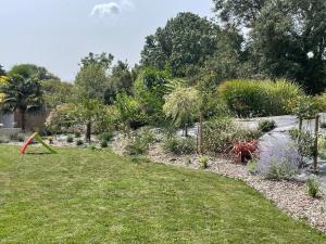 Maisons de vacances Maison avec piscine pour 8 adultes - 2 enfants : photos des chambres