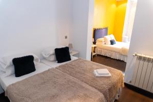 Quadruple Room with Garden View room in Hostal Santo Domingo