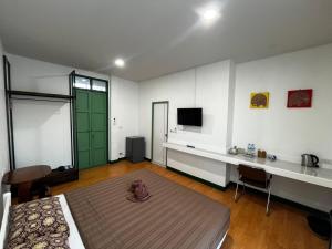 Goodmorning by Tamarind