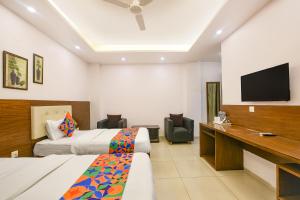 FabHotel Silver Oak BnB - Nr Yashobhoomi Convention Centre