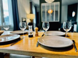 Appartements L ESCALE, grand studio pres de la gare : photos des chambres