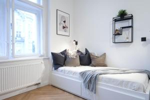 Rentero Cozy Apartment in picturesque Prague district