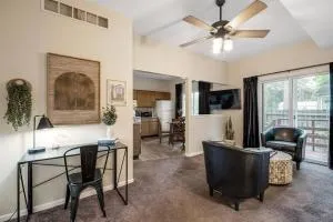 Stylish Sanctuary Near EMU- Ideal for Med Students apts - 伊普西兰蒂