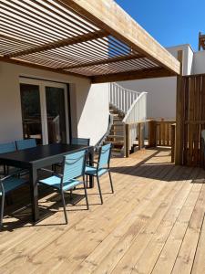 V0767 - Vias Plage - Villa T4 jardin climatisation solarium ménage draps