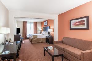 Deluxe King Studio Suite - Non-Smoking room in Wingate by Wyndham Tulsa