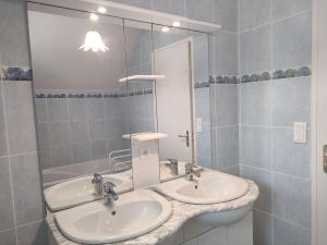 018 6 KERNERS maison pour six personnes à louer avec jardin partagé