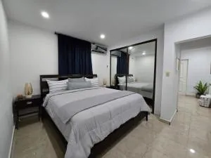 Reparto Metropolitano Apartments III - Munoz Rivera