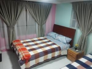 Room in Guest room - Serene Oasis in Pasto Cozy Guest Room with Private Bathroom