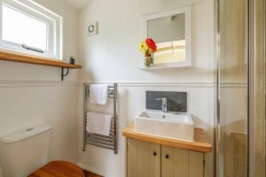 The Red Lion - Shepherd Huts