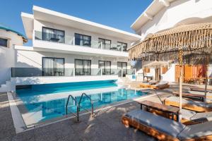 Aquarius Beach Hotel