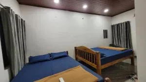 Golden bright - كاروار