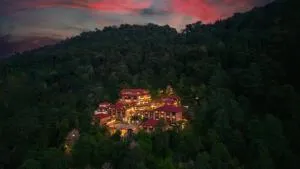 查姆比胜地度假山庄及Spa度假村 - 佩林