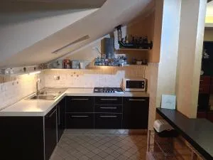 Ale Sweet Home - None