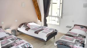 Maisons de vacances Grande maison accueillante a Saint-Epain avec salle de reception : photos des chambres