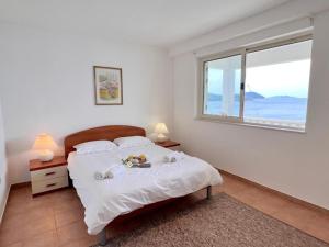 Terrace apartment with panoramic seaview