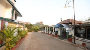 Cloud 9 Hills Resort