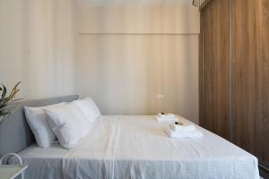 Relaxing Voula Hideaway