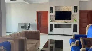 Pent House - Phulgran