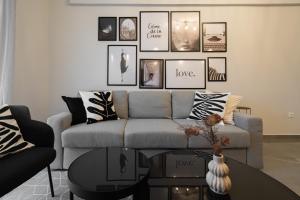 Relaxing Voula Hideaway