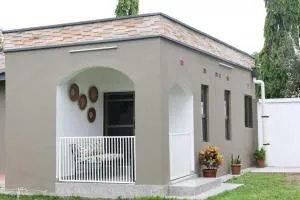 Pheobe & Chims - Chisamba