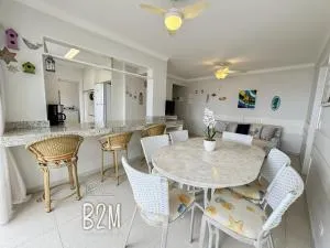 Amplo apartamento no coração da Cidade, quadra mar - 皮萨拉斯