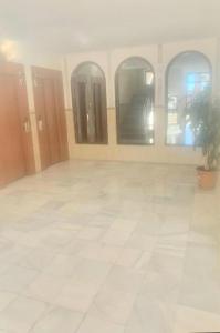 Casa Adriana, balcon y parking Habitacion en piso compartido