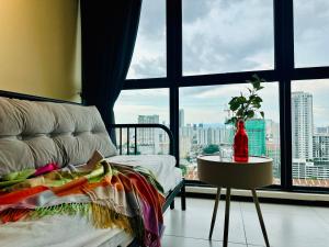 3BR apartments 10pax george town netflix