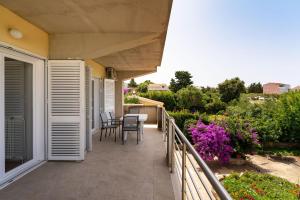 Apartments Tony Near The Beach