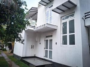 Sun-Era Villa