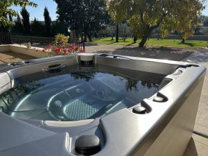 Villas Mas de Baye - classe 5 etoiles meuble de tourisme : photos des chambres