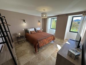 Villas Mas de Baye - classe 5 etoiles meuble de tourisme : photos des chambres