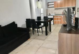 3-Genial dpto morón centro